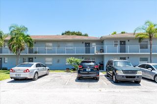 605 Ixoria 6a Avenue 6, Fort Pierce, FL 34982