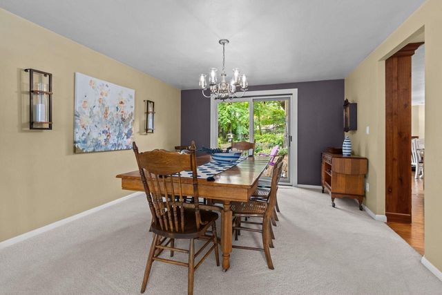 2663 WOODCREST DRIVE, Neenah, WI 54956