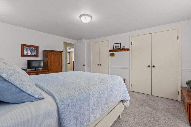 2663 WOODCREST DRIVE, Neenah, WI 54956