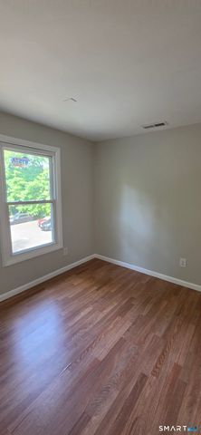 736 Savin Avenue 2R, West Haven, CT 06516