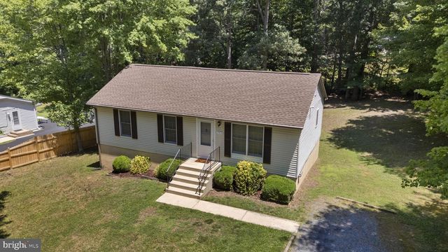 745 WHITE SANDS DR, Lusby, MD 20657