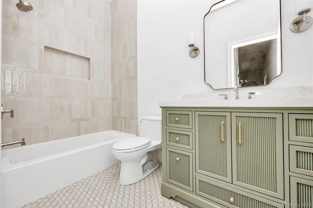 523 Long Beach Road, Nissequogue, NY 11780