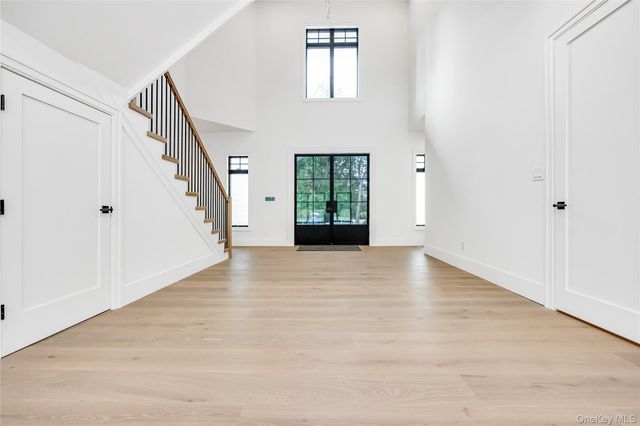 523 Long Beach Road, Nissequogue, NY 11780