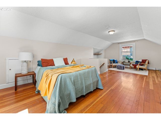 7060 N KERBY Ave, Portland, OR 97217