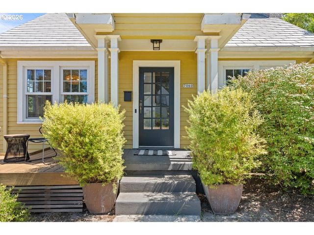 7060 N KERBY Ave, Portland, OR 97217