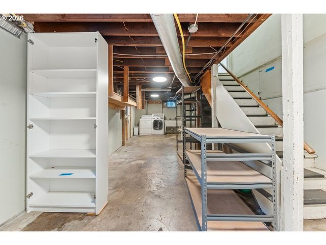 7060 N KERBY Ave, Portland, OR 97217