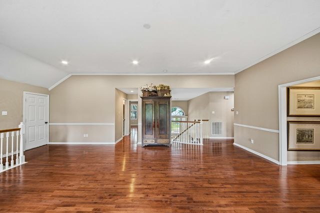9515 Sotherloch Lake Drive, Spring, TX 77379