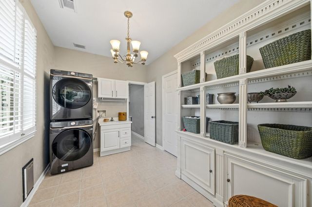 9515 Sotherloch Lake Drive, Spring, TX 77379