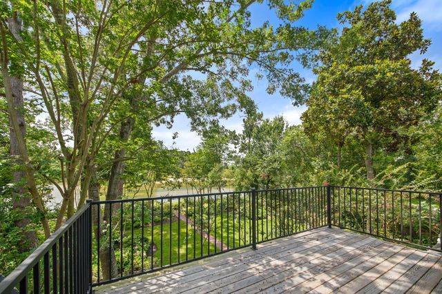 9515 Sotherloch Lake Drive, Spring, TX 77379