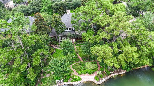 9515 Sotherloch Lake Drive, Spring, TX 77379