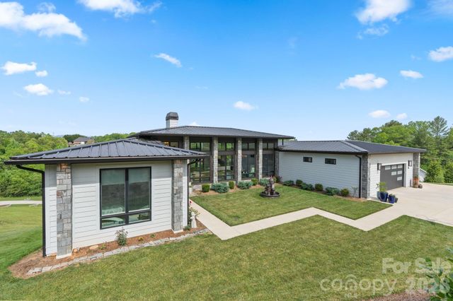 165 Israel Road, Leicester, NC 28748