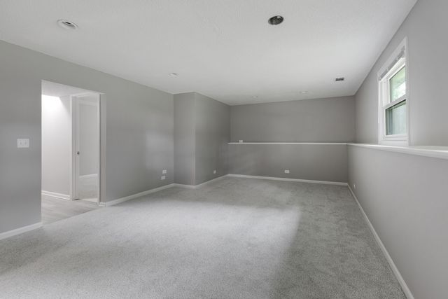 135 Encina Drive, Naperville, IL 60540