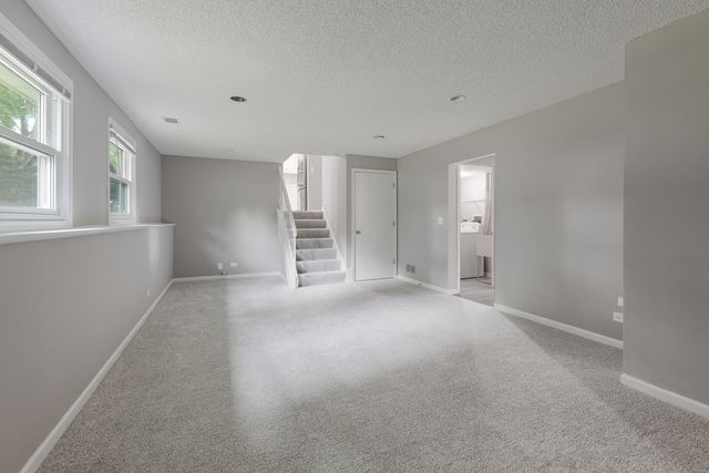 135 Encina Drive, Naperville, IL 60540