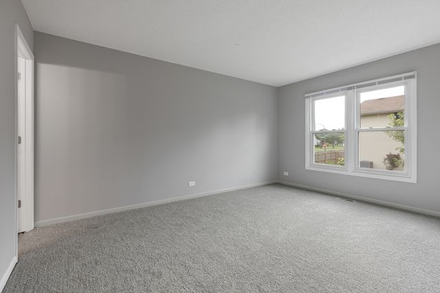 135 Encina Drive, Naperville, IL 60540