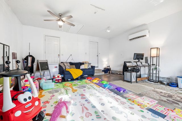 1999 E Logan Street, Republic, MO 65738