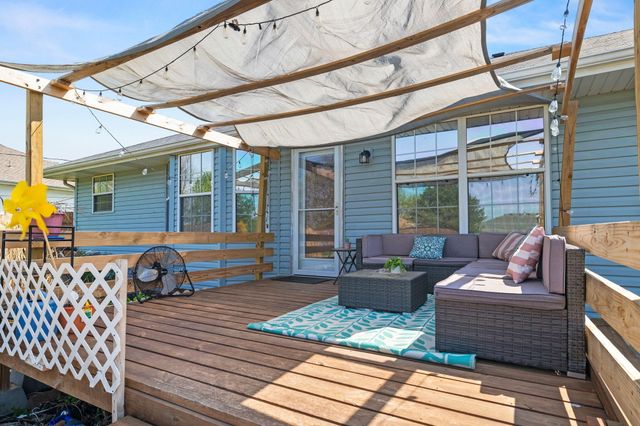 1999 E Logan Street, Republic, MO 65738