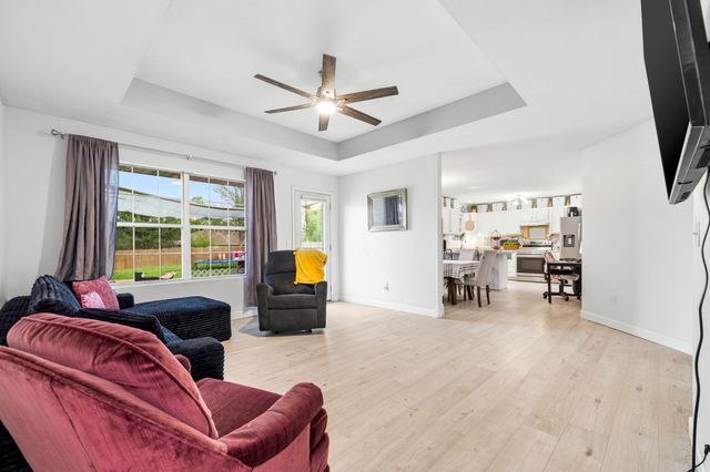1999 E Logan Street, Republic, MO 65738
