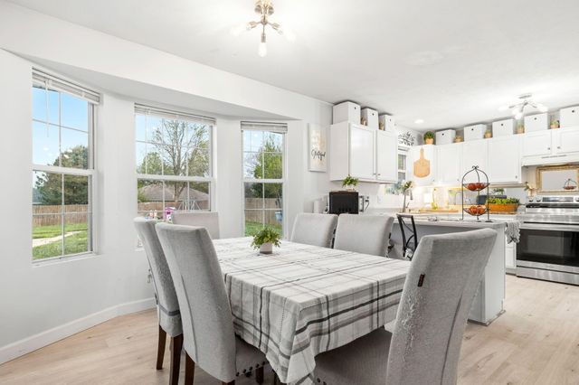 1999 E Logan Street, Republic, MO 65738