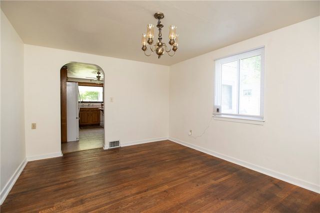 311 S 7th Street, Youngwood, PA 15697