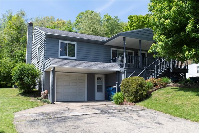 311 S 7th Street, Youngwood, PA 15697