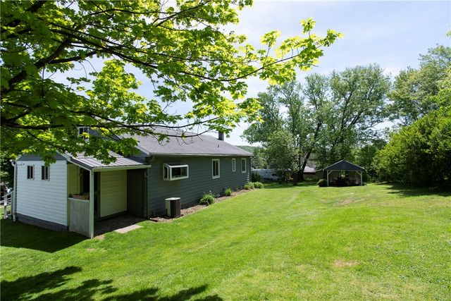 311 S 7th Street, Youngwood, PA 15697