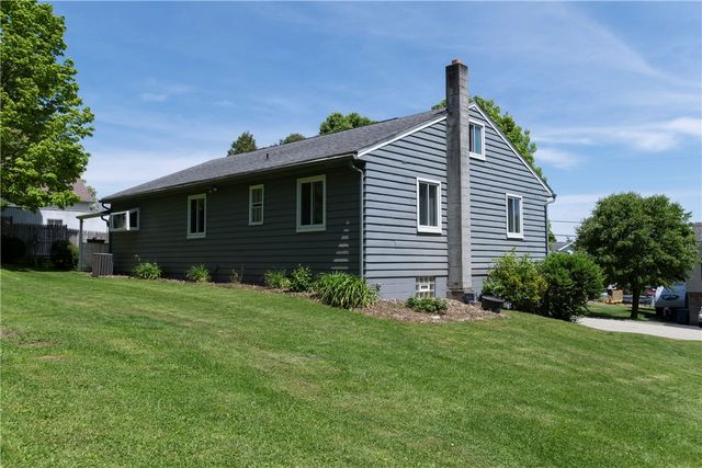 311 S 7th Street, Youngwood, PA 15697