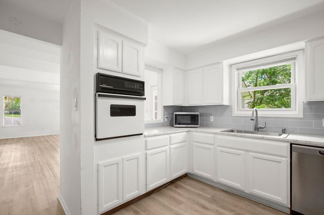 1606 Dale CV, Round Rock, TX 78664
