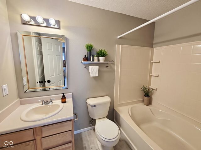 3415 Spring Wind Lane, Indianapolis, IN 46239