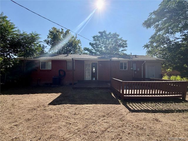 451 Emporia Street, Aurora, CO 80010