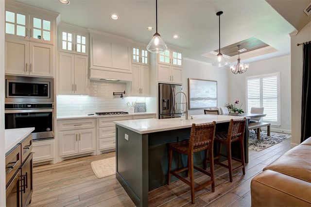 8208 Dax Drive, Edmond, OK 73034