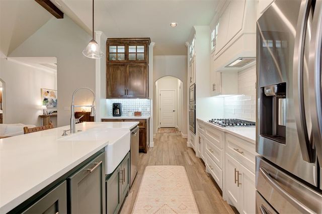 8208 Dax Drive, Edmond, OK 73034