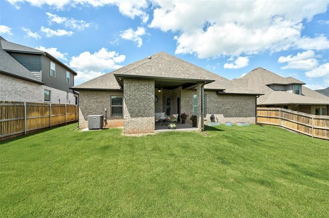 8208 Dax Drive, Edmond, OK 73034