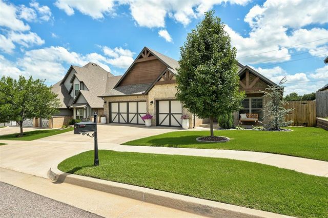 8208 Dax Drive, Edmond, OK 73034