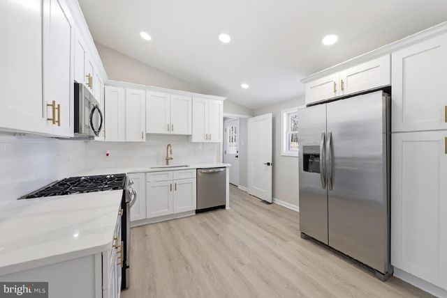 2011 DEER TRACK LN, Hammonton, NJ 08037