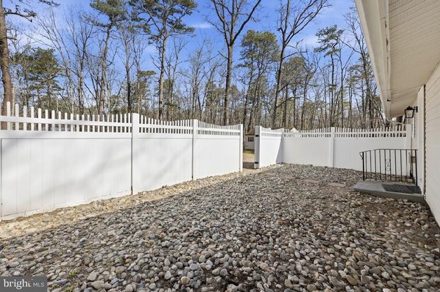 2011 DEER TRACK LN, Hammonton, NJ 08037