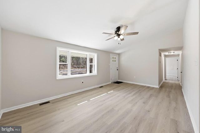 2011 DEER TRACK LN, Hammonton, NJ 08037