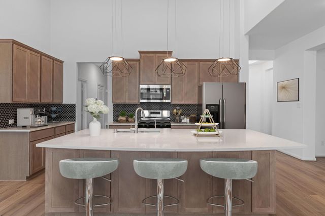 2518 Gleaming Pear Drive, Manvel, TX 77578