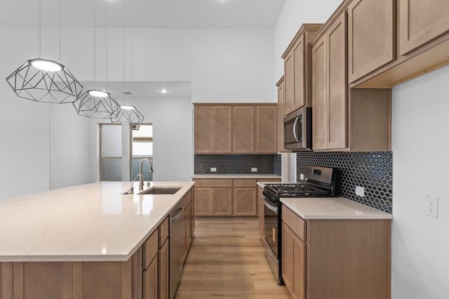 2518 Gleaming Pear Drive, Manvel, TX 77578