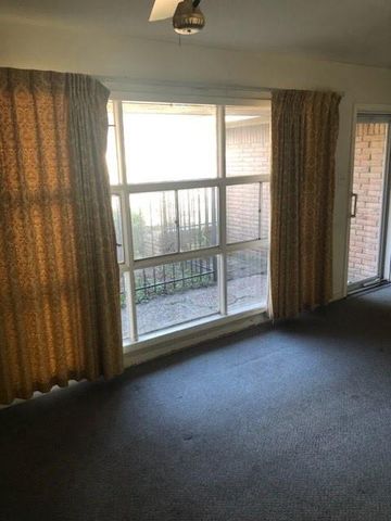 6841 Concho Street, Houston, TX 77074