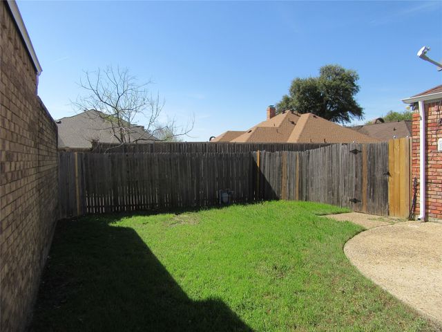 808 Woodway Lane, Richardson, TX 75081