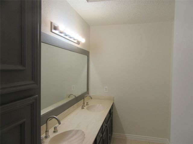 808 Woodway Lane, Richardson, TX 75081