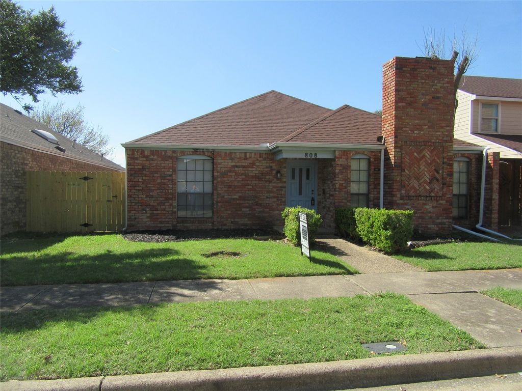 808 Woodway Lane, Richardson, TX 75081