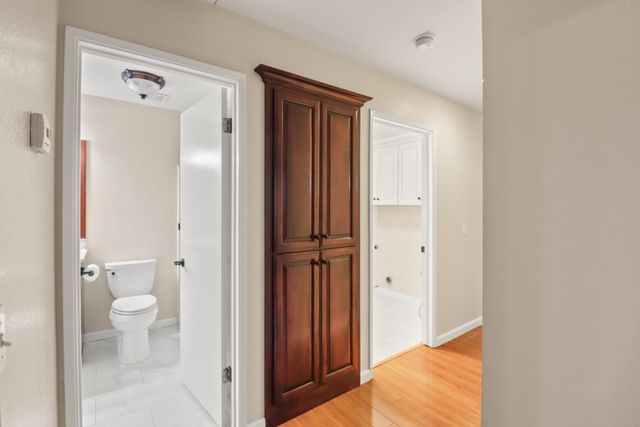 1421 Vigo Ct, Davis, CA 95618