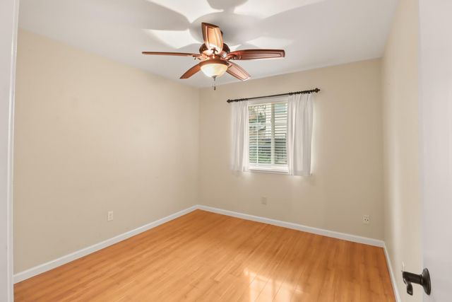 1421 Vigo Ct, Davis, CA 95618