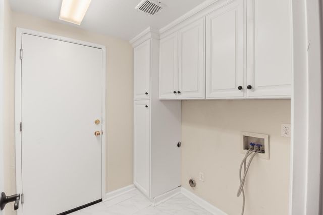 1421 Vigo Ct, Davis, CA 95618