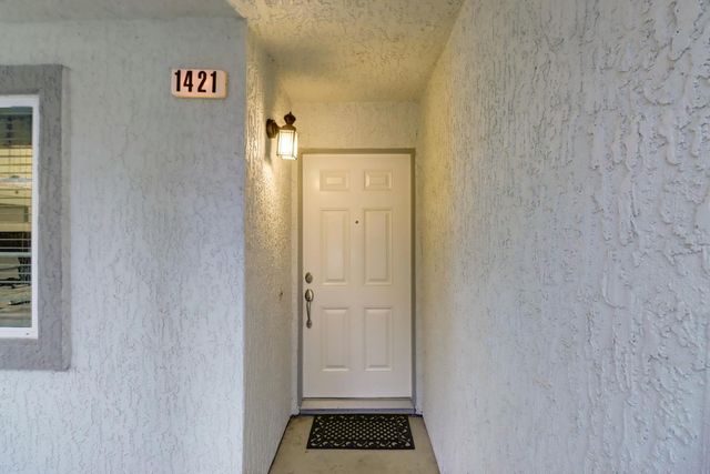 1421 Vigo Ct, Davis, CA 95618