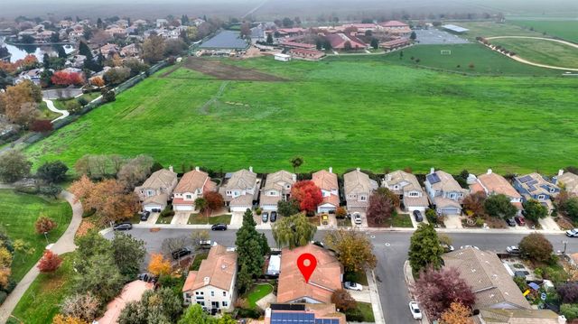 1421 Vigo Ct, Davis, CA 95618