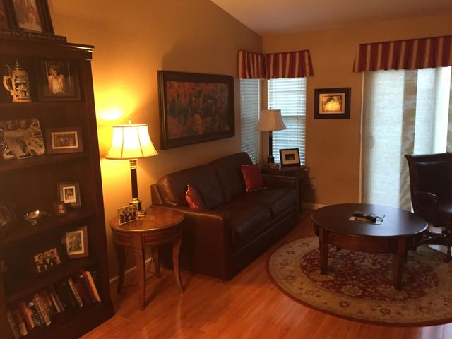 1421 Vigo Ct, Davis, CA 95618