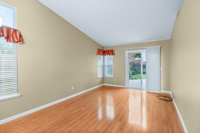 1421 Vigo Ct, Davis, CA 95618