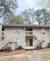2079 N Seacliff Drive 2079, Daphne, AL 36526